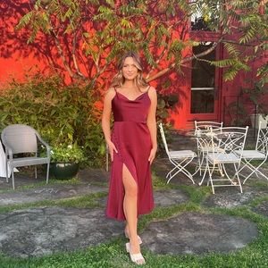 Azazie Ceci a-line side slit satin midi dress Burgundy